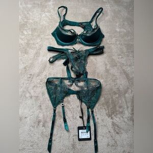 Honey Birdette Emerald Green Lace Bra, Thong & Garter Set